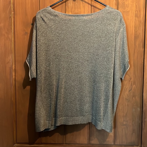 Sweater/Top - Picture 4 of 5